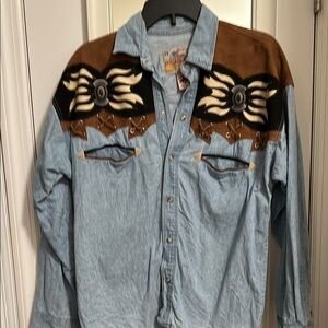 Vintage Casual Blue Snaps Down Shirt with Bow Embellishments EUC